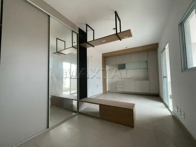 Studio 33m² para locação em Santana, com 1 quarto, 1 banheiro, 1 vaga e varanda e armários