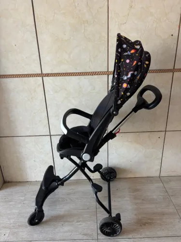 Carrinho de bebê até 15kg