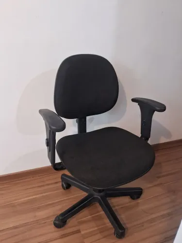 Cadeira de Escritório Ergonômica