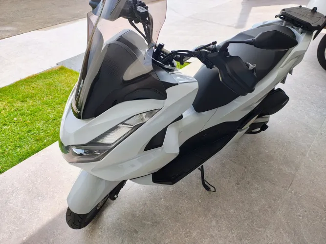 Honda PCX 2025 - Único Dono - Baixa KM
