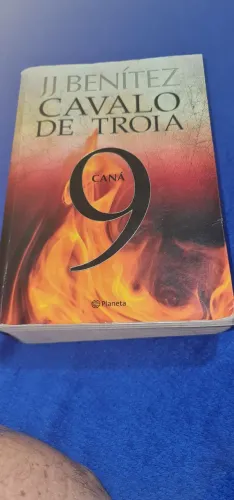 LIVRO: CAVALO DE TRÓIA - VOLUME 9