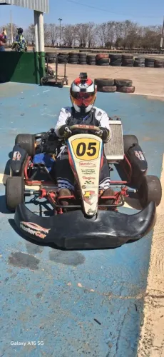 Kart Birel ano 2006 motor 2 tempos com embreagem e partida elétrica 