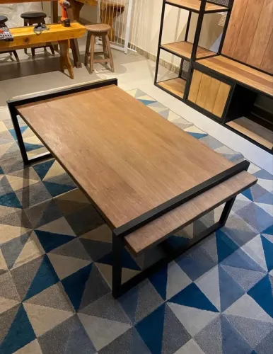 Mesa de Centro em madeira Pequi e ferro 135x78x50