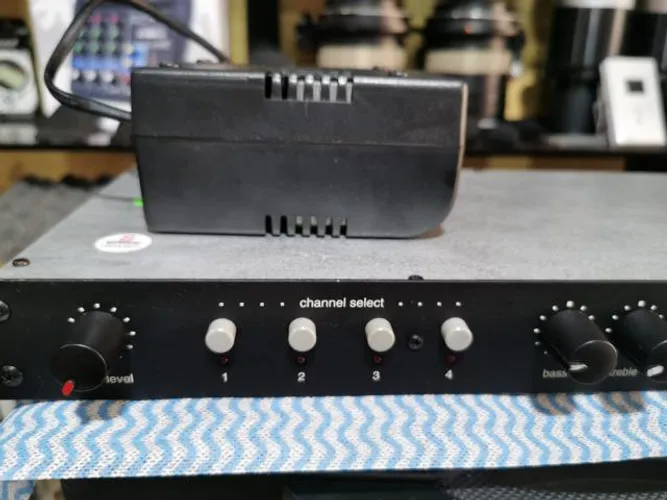 Mixer Biamp Spm412e Funcionando 100%