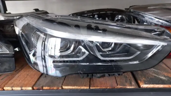 Farol bmw x1 2021 Original Ld