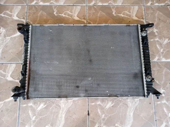 Radiador Audi Q5/S4/S5/S6/1.8 2.0 2006 a 2011