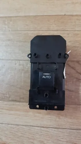 Comando Vidro Elétrico Dianteiro Direito Hrv