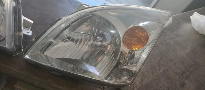 Farol Toyota prado