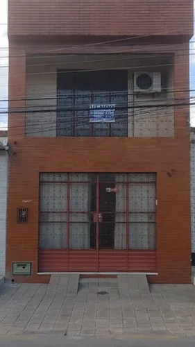 Casa na rua Cabo Reis