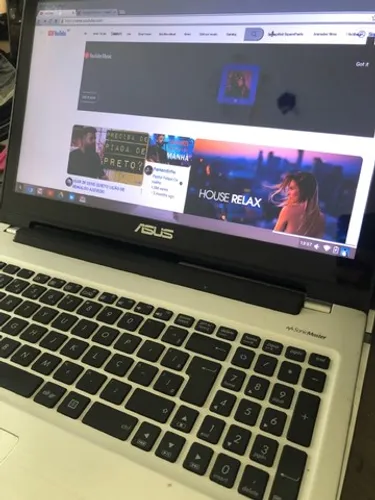 Batato! Notebook Intel i3 - ASUS 