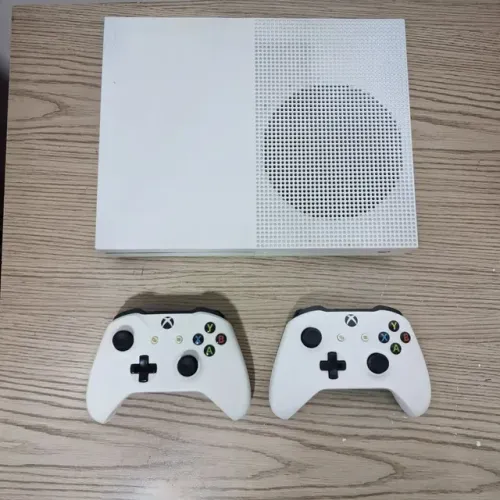 Promoção Xbox One S 500Gb Dois Controles Seminovo( ACEITO CREDISHOP)