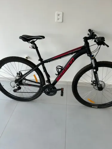Bicicleta Schwinn Colorado aro 29 preta