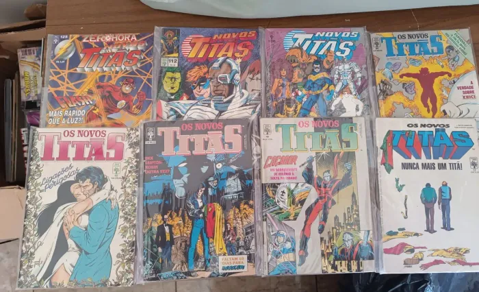 NOVOS TITÃS - HQ