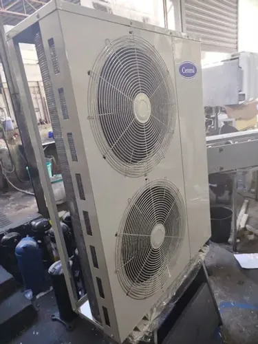 Condensadora 59.000 BTUs 220v R22 trifásico