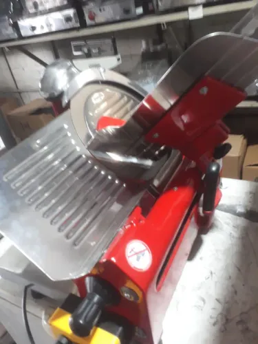 Cortador de frios. Moedor de carne .masseira