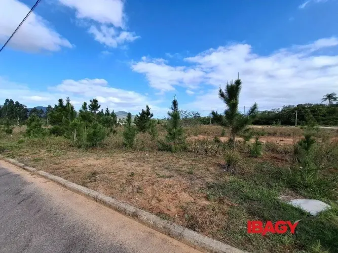 Oportunidade! Terreno em Areias do Meio - Governador Celso Ramos