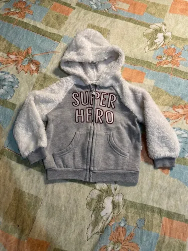 Casaco Super Heroi com Capuz 