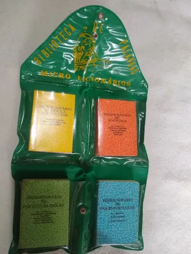Livros miniatura anos 70/ conjunto com case
