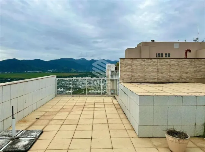 COBERTURA DUPLEX - 213 m² - VAZIA - BARRA BONITA - Vista Montanhas e parcial Mar