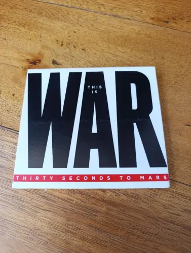 CD + DVD This Is War - 30 Seconds to Mars IMPECÁVEL como Novo