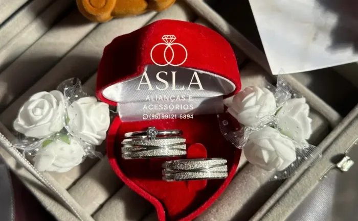 Alianças banhada a ouro