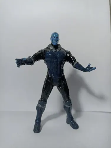 Boneco ELECTRO REPAINT Marvel Universe