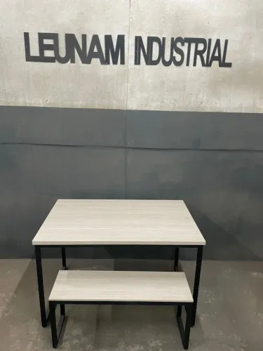 CONJUNTO INDUSTRIAL - MESA + BANCO
