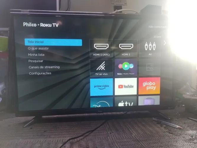 TV Philco Roku Smart 4K 32 polegadas top de linha R$ 900,00