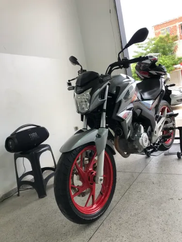 Vendo Cb Twister 250cc 