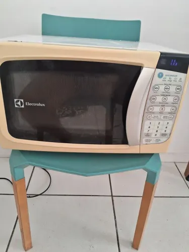 Micro-ondas Electrolux 20 lts