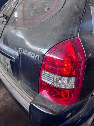Lanterna traseira direita tucson 