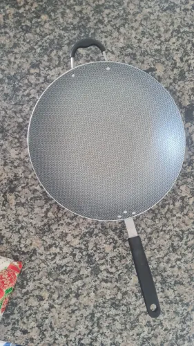 Panela Wok Tramontina Loreto. 
