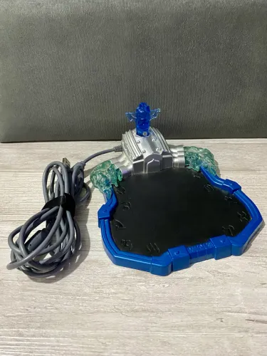 Skylanders Super Chargers Portal Xbox One + Water Tiki