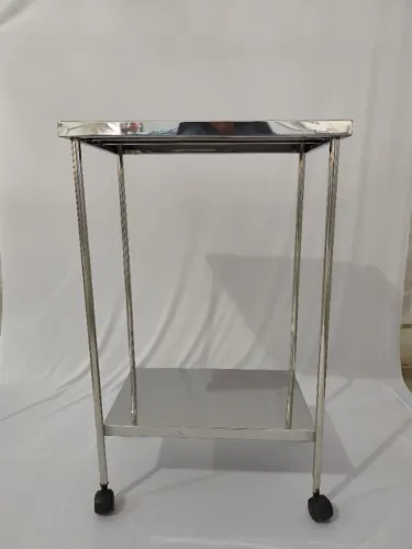 Mesa Auxiliar em Aço Inox 80x40cm com Rodízios PVC Preto, Ideal para Movimentações