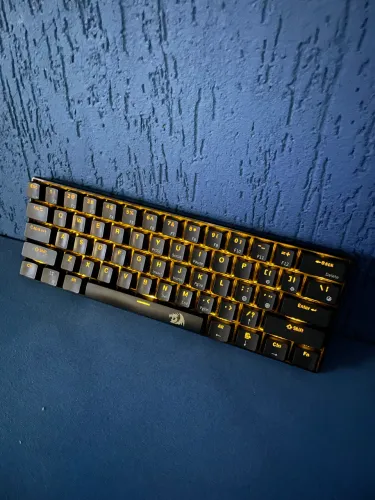 Teclado mecânico Royal Kludge Rk61 60%