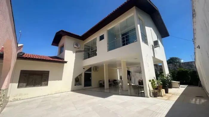 Casa Duplex para venda no Calhau