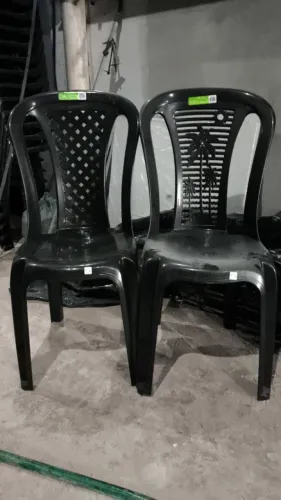 Cadeiras Plásticas Reforçadas para Comércio