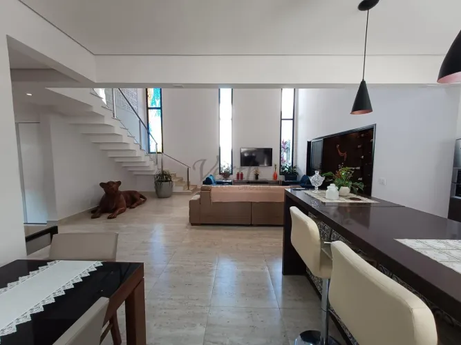 Casa à Venda no Condomínio Colinas do Ermitage, Sousas - Campinas/SP