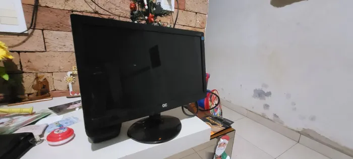 Monitor AOC tela