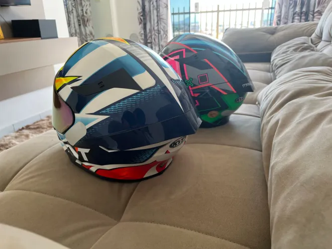 Capacete Kyt Tt Course Play + Viseira Camaleão