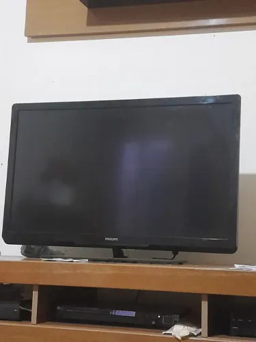 TV COM DEFEITO 