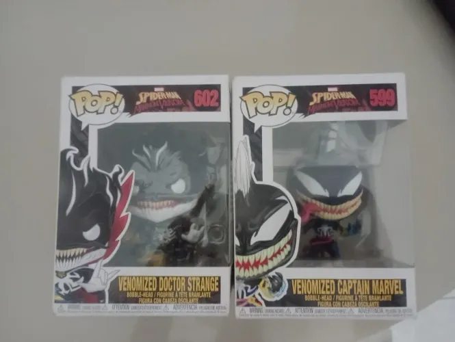 Funko Pop! Venomized Doctor Strange e Captain Marvel
