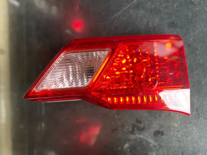 Lanterna Tampa Traseira Esquerda Honda City 2015 A 2018 Original