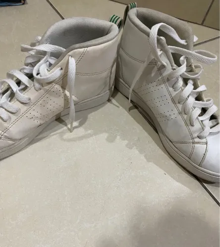 Tênis Adidas Branco