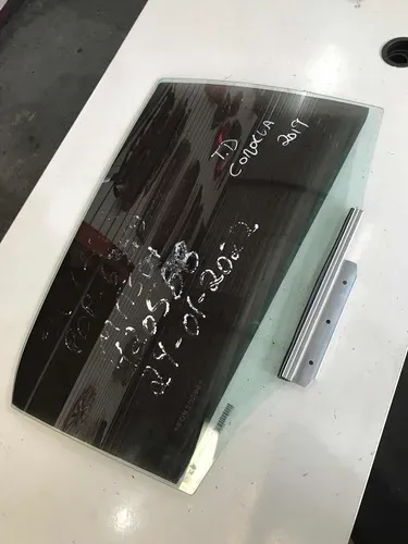 Vidro Porta Corolla T. Direito Toyota Corolla 2019 .. 3852