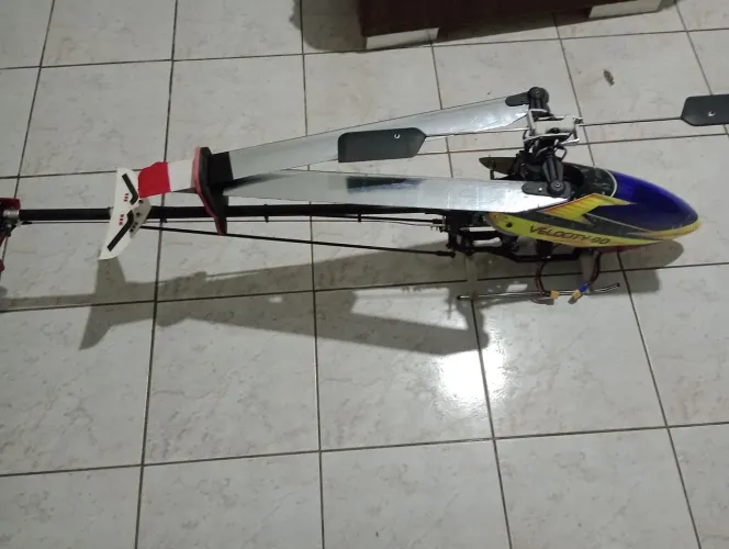Helicóptero velocity classe 700 
