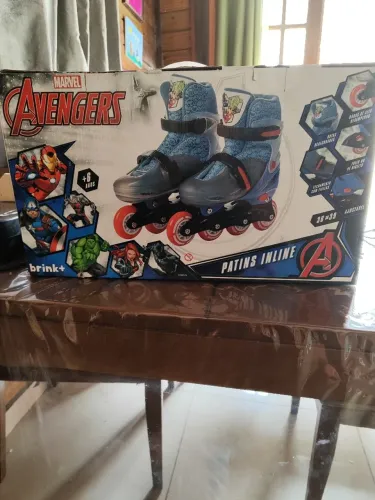 Vendo Patins n° 36 ao 39 ajustável super heróis