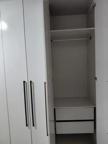 Guarda roupa 4 portas