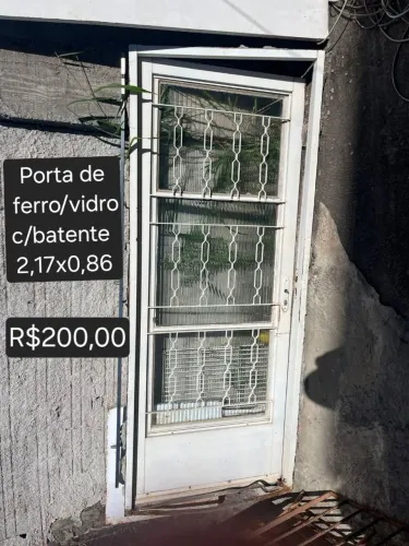 Porta de vidro com batente