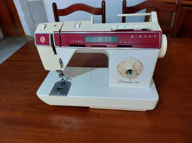 Maquina de costura singer livrematic 290 ( Leia Descrição ) 